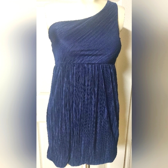 FOREVER21 ONE SHOULDER DRESS - Picture 1 of 3